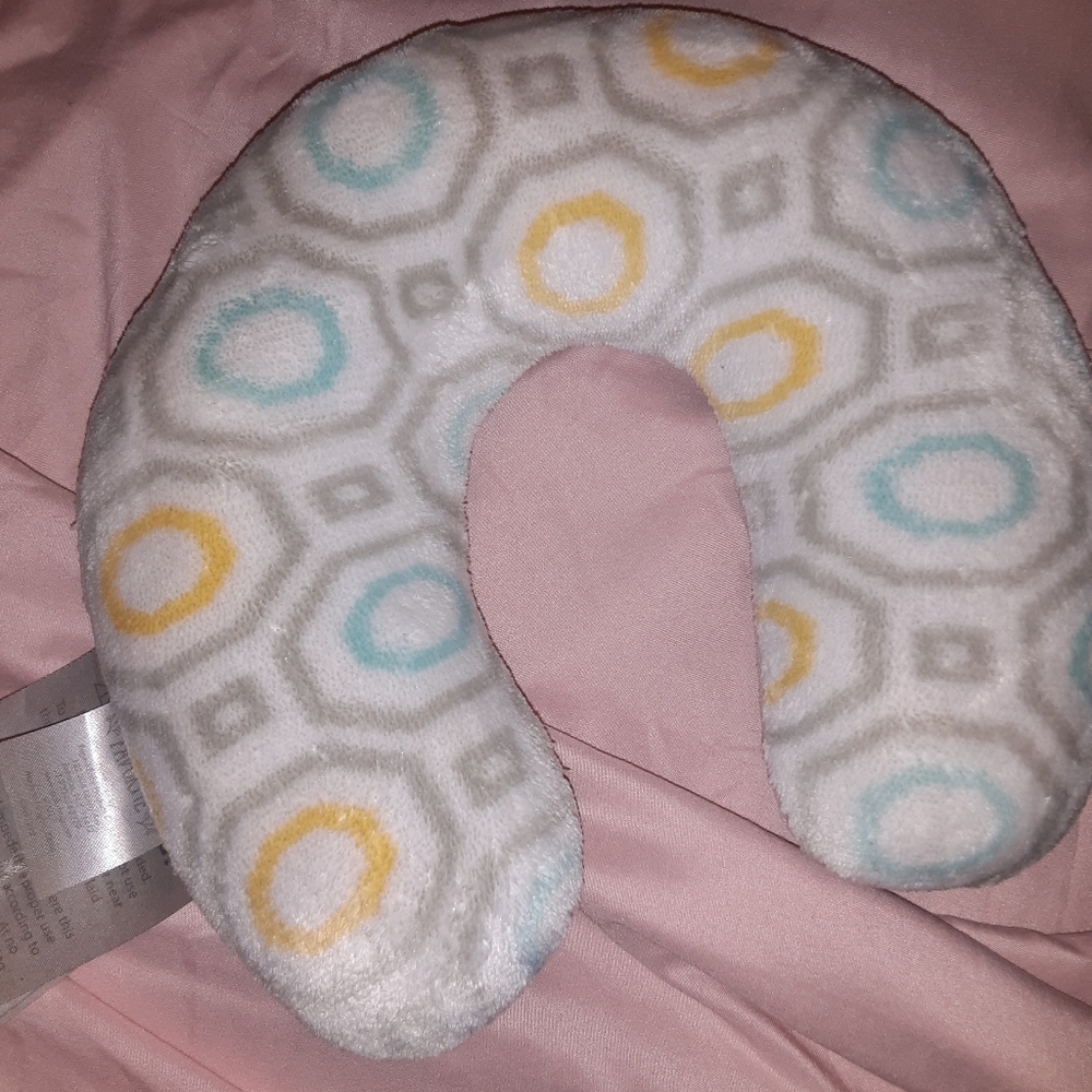 Neck rest for baby